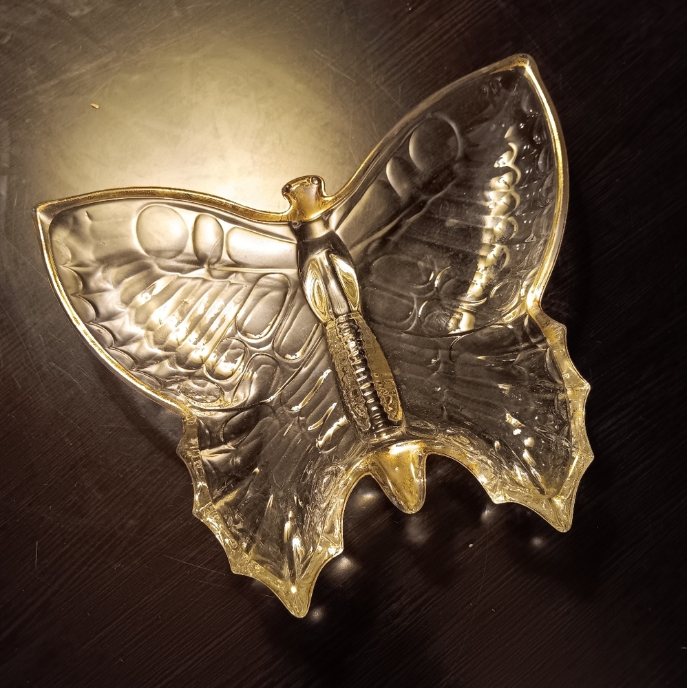 BUTTERFLY DISH